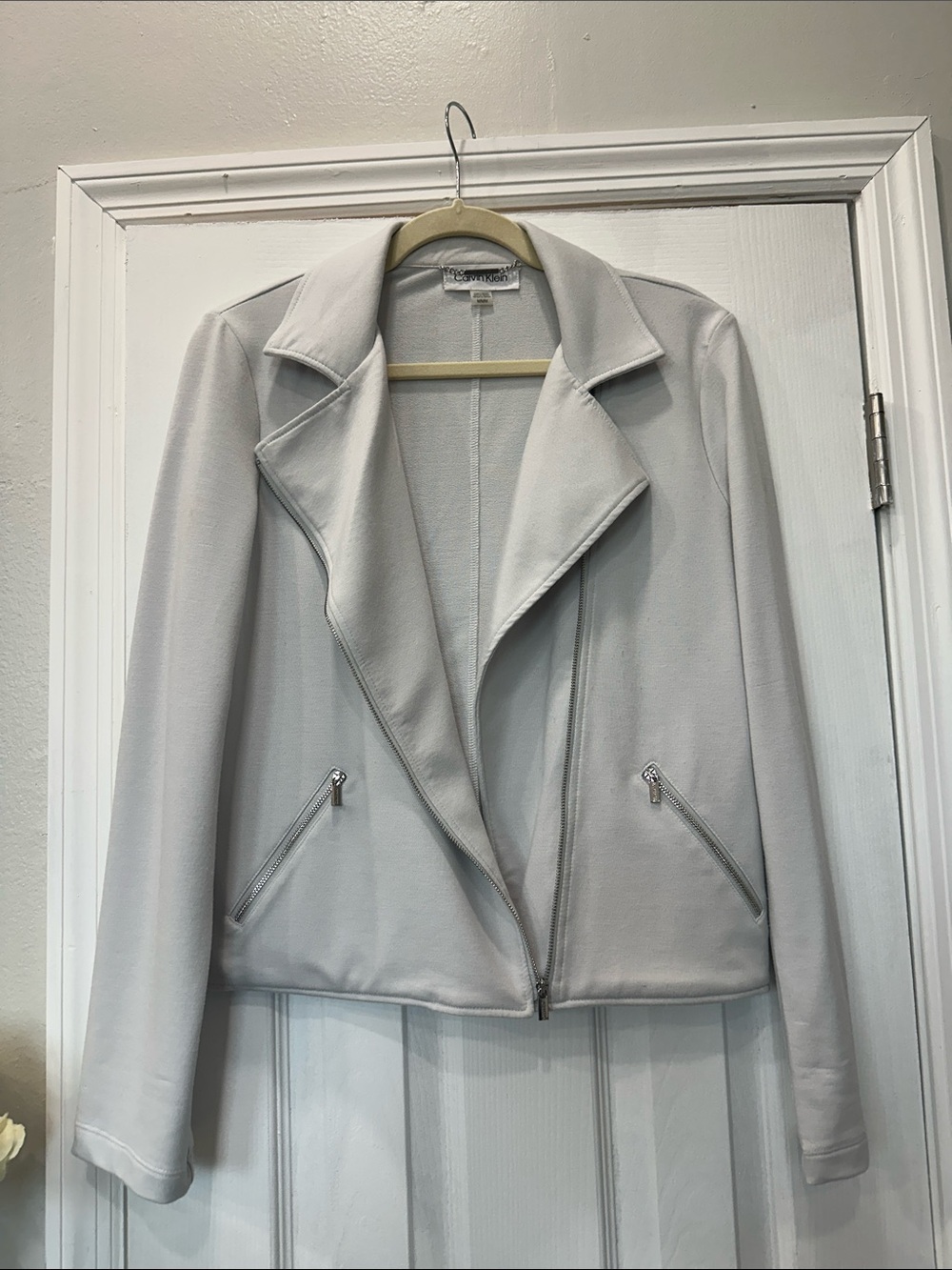 Calvin Klein  Light Gray Women's Zip-Front Blazer Jacket